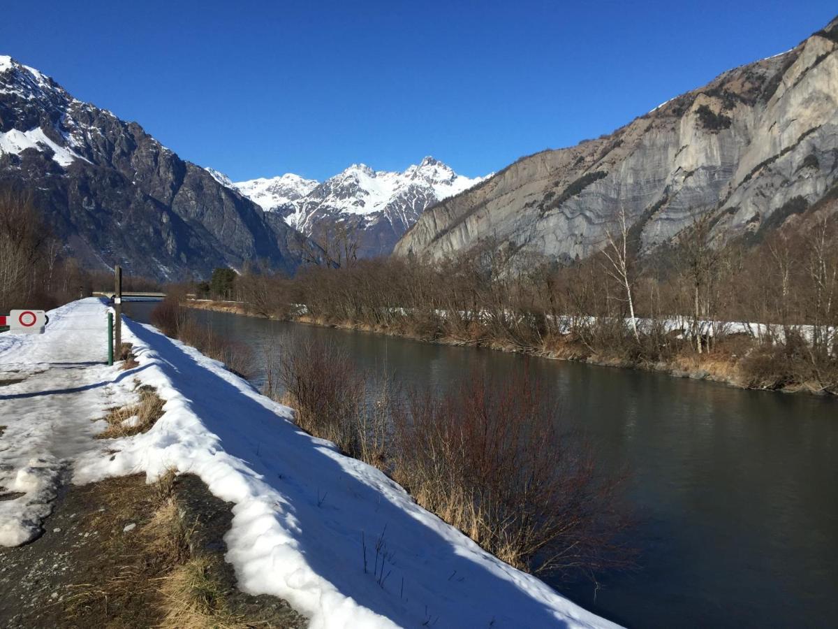 Superbe Appartement A Bourg D'Oisans Avec Terrasse Sud Le Bourg-dʼOisans Exterior foto