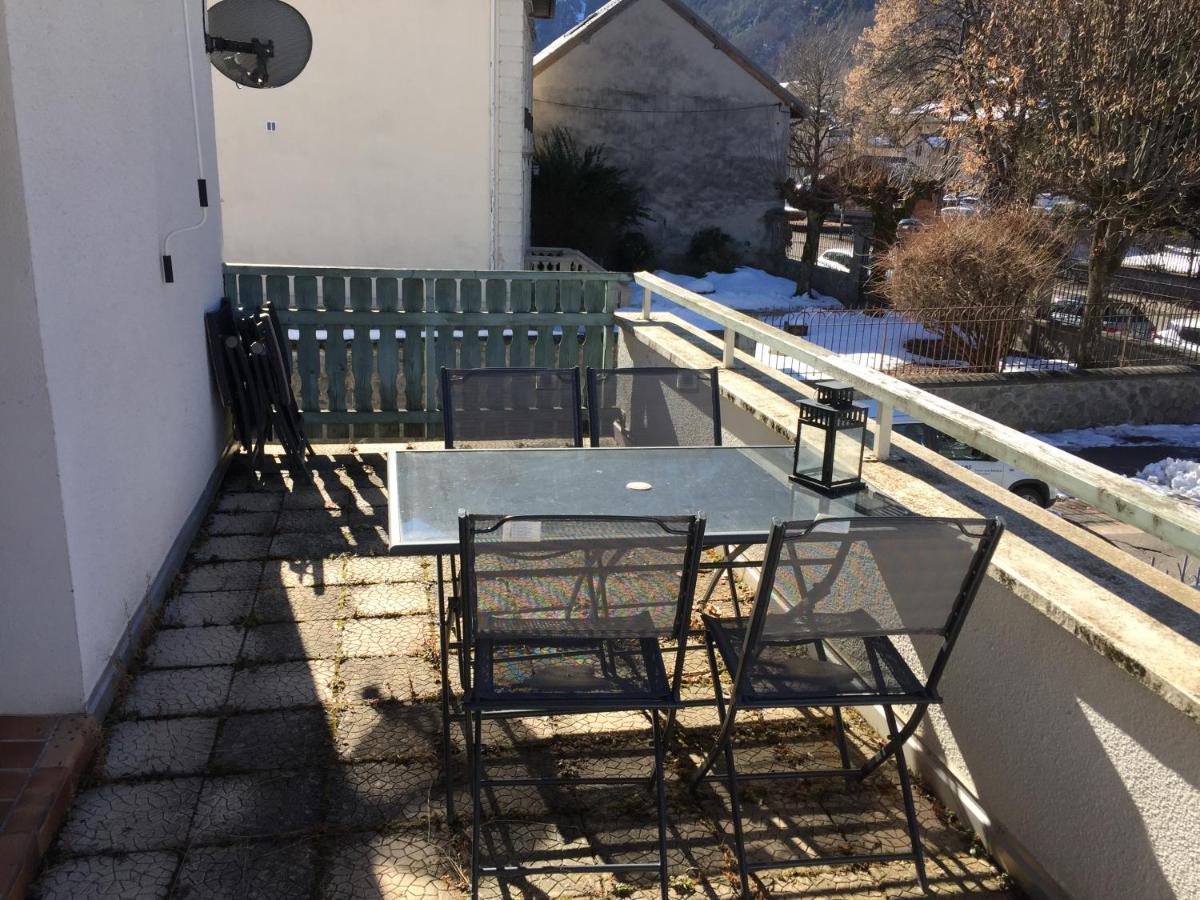 Superbe Appartement A Bourg D'Oisans Avec Terrasse Sud Le Bourg-dʼOisans Exterior foto