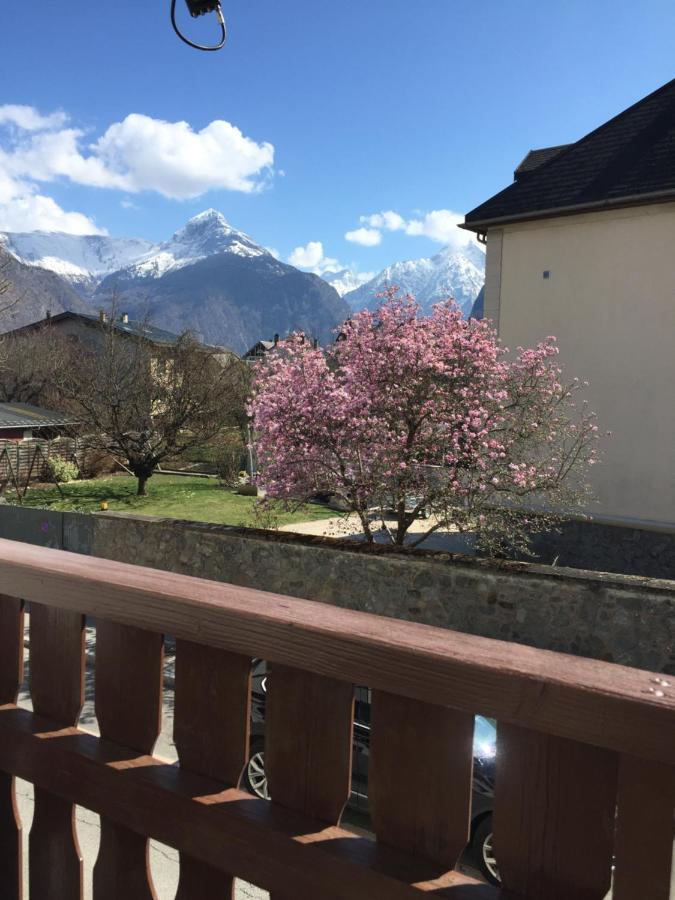 Superbe Appartement A Bourg D'Oisans Avec Terrasse Sud Le Bourg-dʼOisans Exterior foto